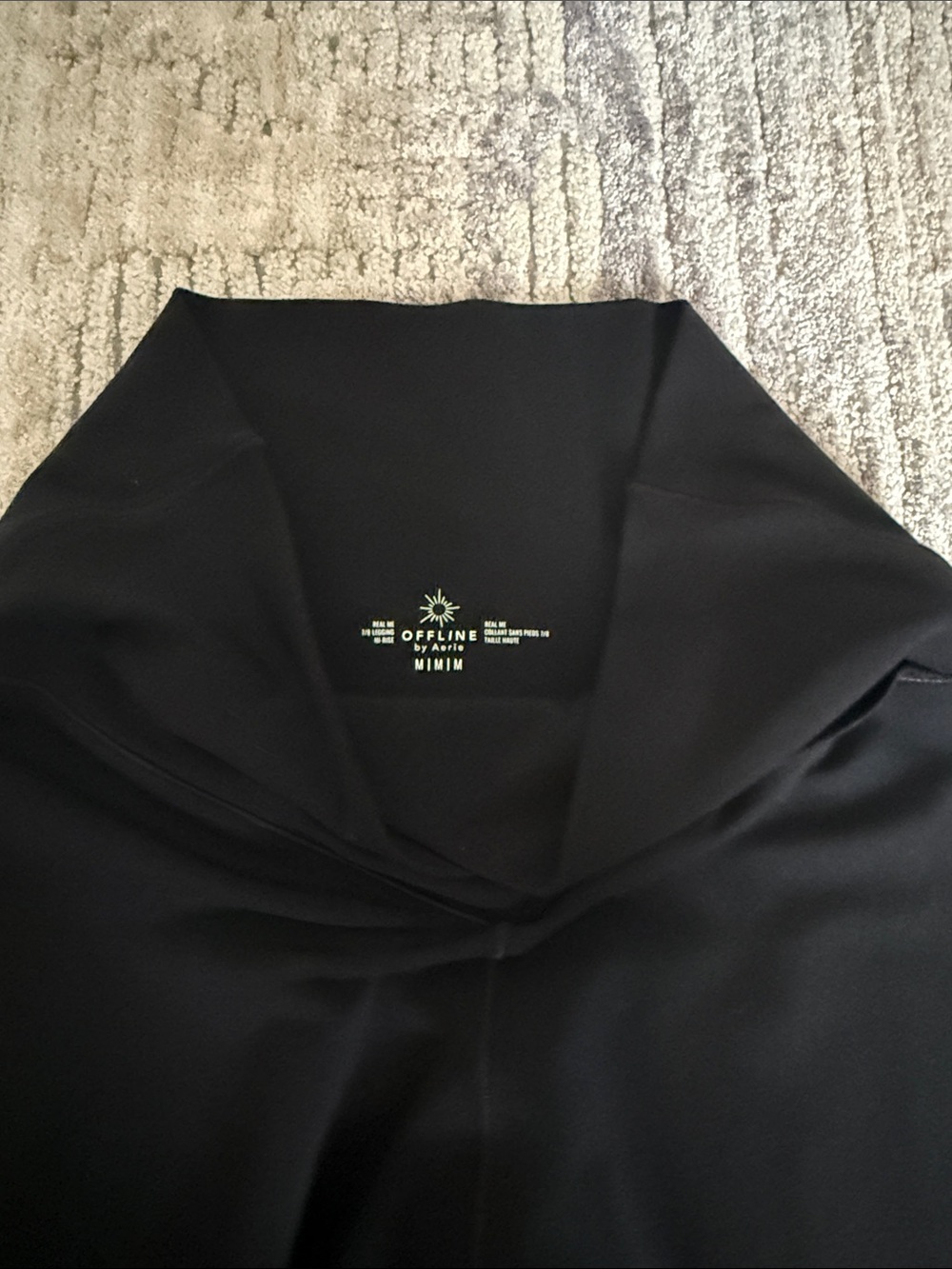 Offline by Aerie Black High-Waist Crossover Leggings - Picture 5 of 8